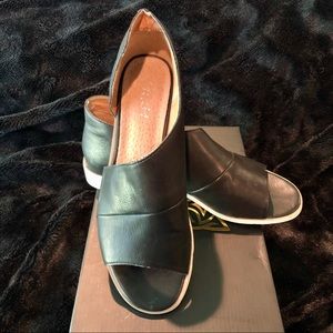 Beast Fashion black cutout bootie